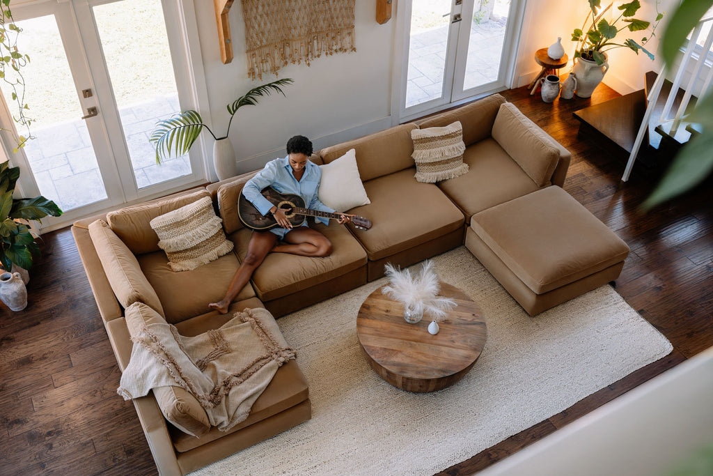 Modern 5 seater modular sofa with coastal vibe

