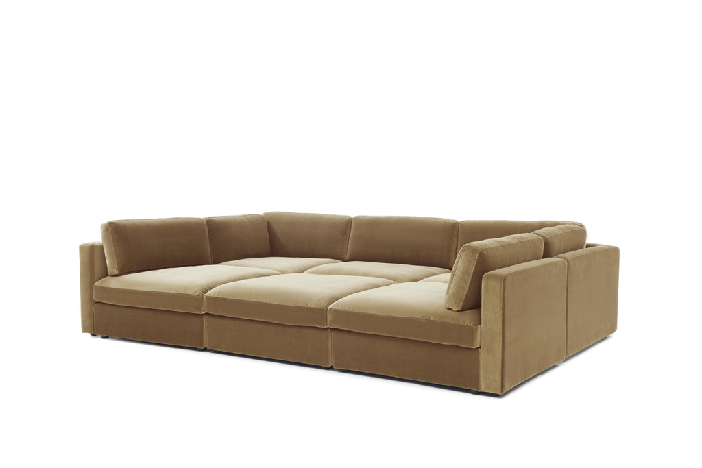 Elegant and functional Halo modular seating

